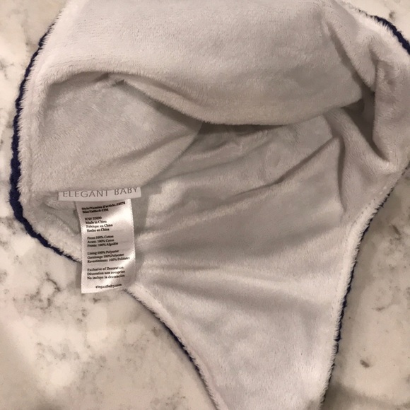 - Infant winter hat - Picture 2 of 2